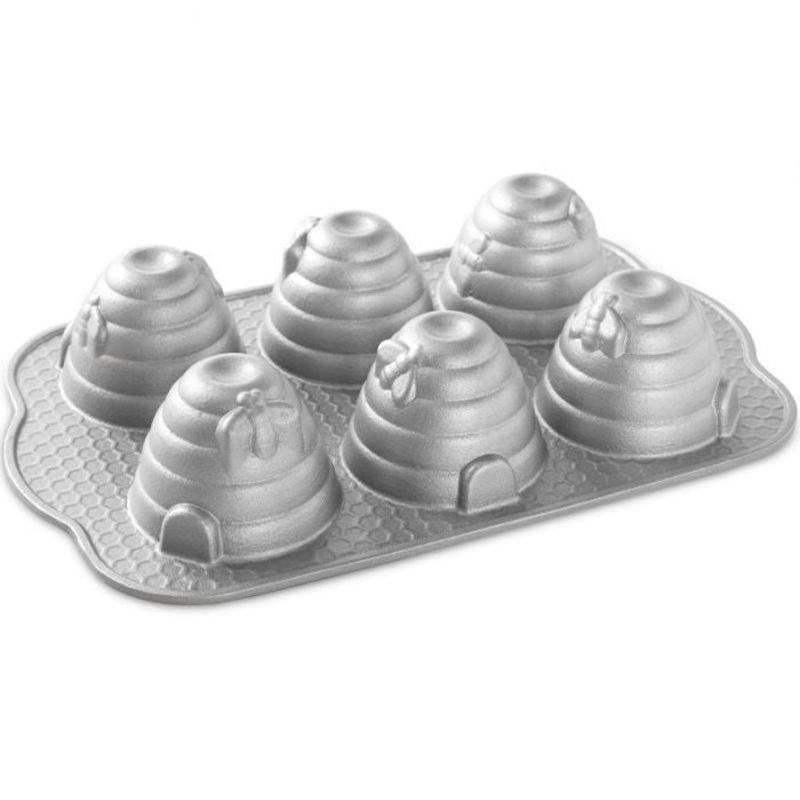 Nordic Ware Cakelet Pan
