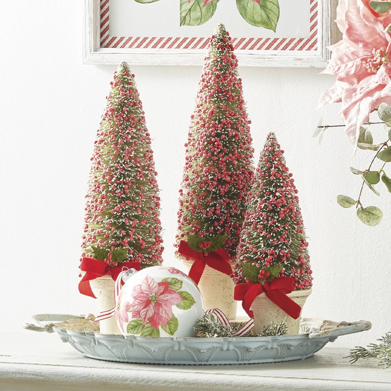 Christmas Trees, Wreaths & Decor