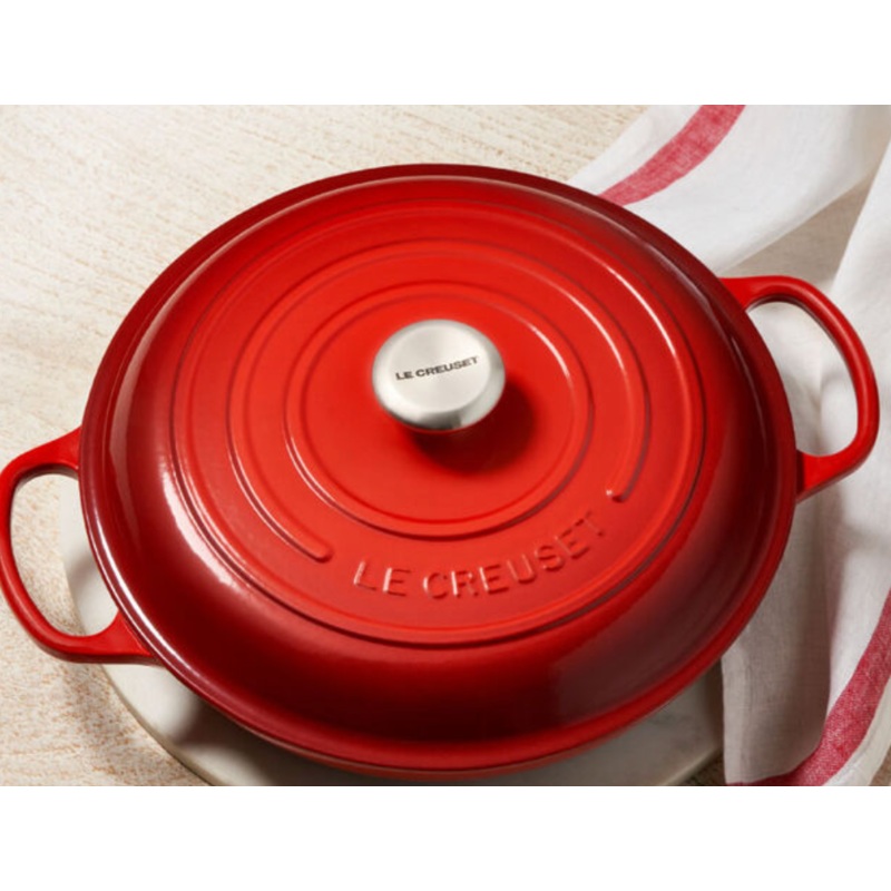 Le Creuset Signature Braiser with Lid - 3 1/2 qt