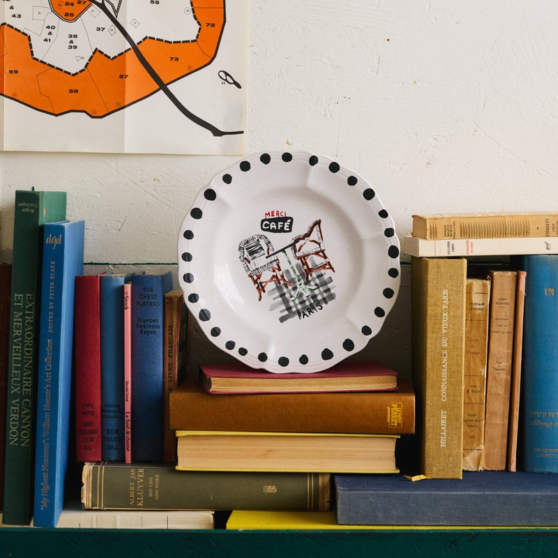 Assiette plate en faence Caf