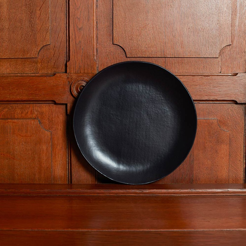 Assiette plate en grs - Noir