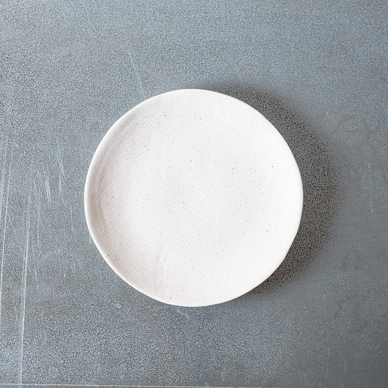 Assiette plate en grs - Crme