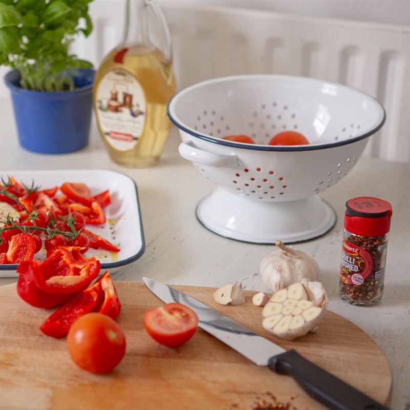 23.5cm White Enamel Colander