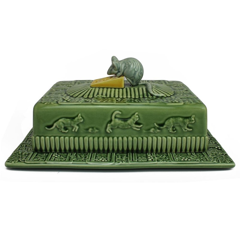 Bordallo Pinheiro Cheese Plate with Lid