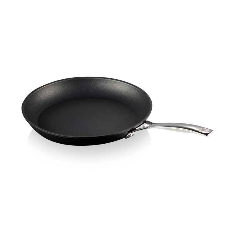 Le Creuset Toughened Non-Stick TNS Shallow Frying Pan 28cm