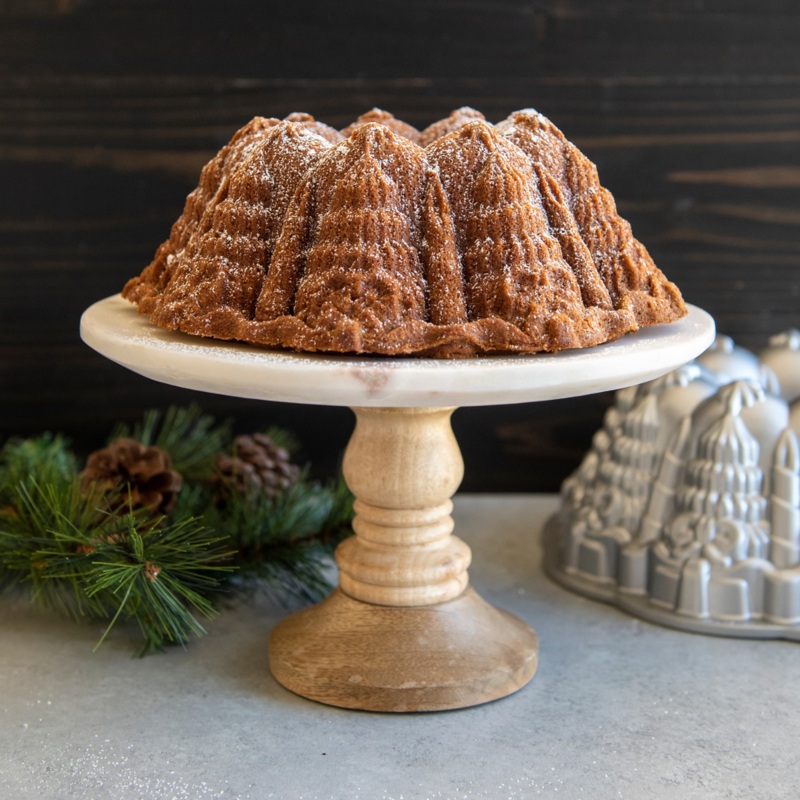 Nordic Ware Very Merry Bundt Pan
