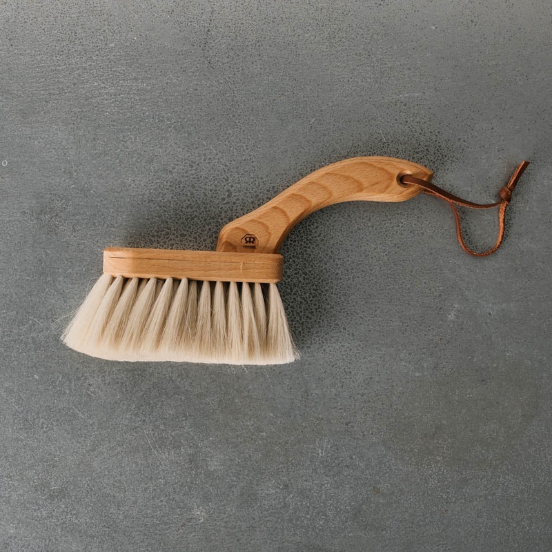Balayette poussire - Chvre