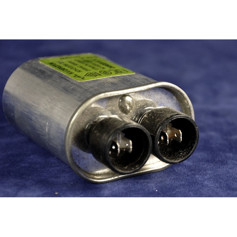 High voltage capacitor 0.90F 2100v