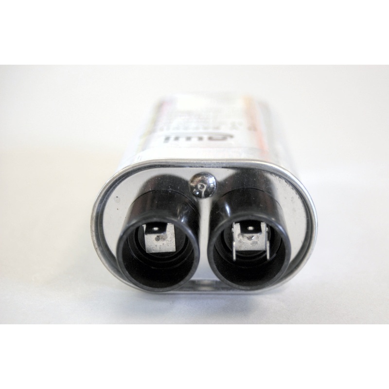 Capacitor suitable for Menumaster and Amana commercial microwave ovens CP611