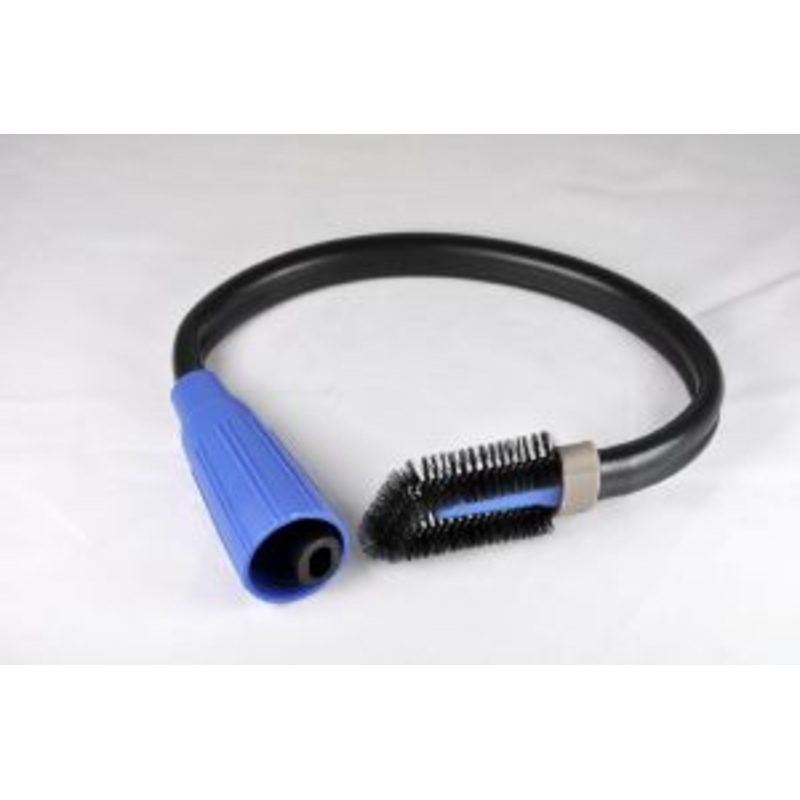 Universal vacuum cleaner nozzle